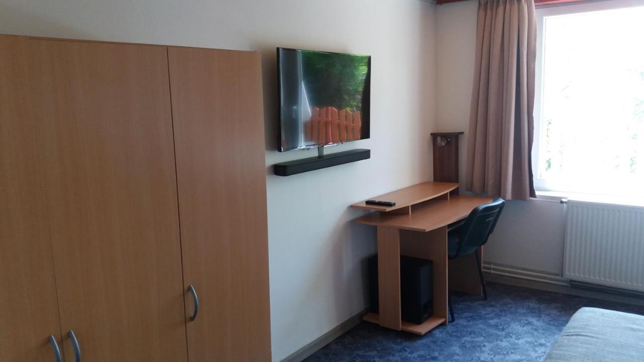 Panorama Apartmanhaz Естерґом Екстер'єр фото